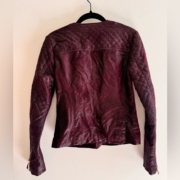 Guess Jacket - Picture 6 of 6